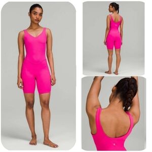 Lululemon Align Bodysuit 8" | Sonic Pink | 10